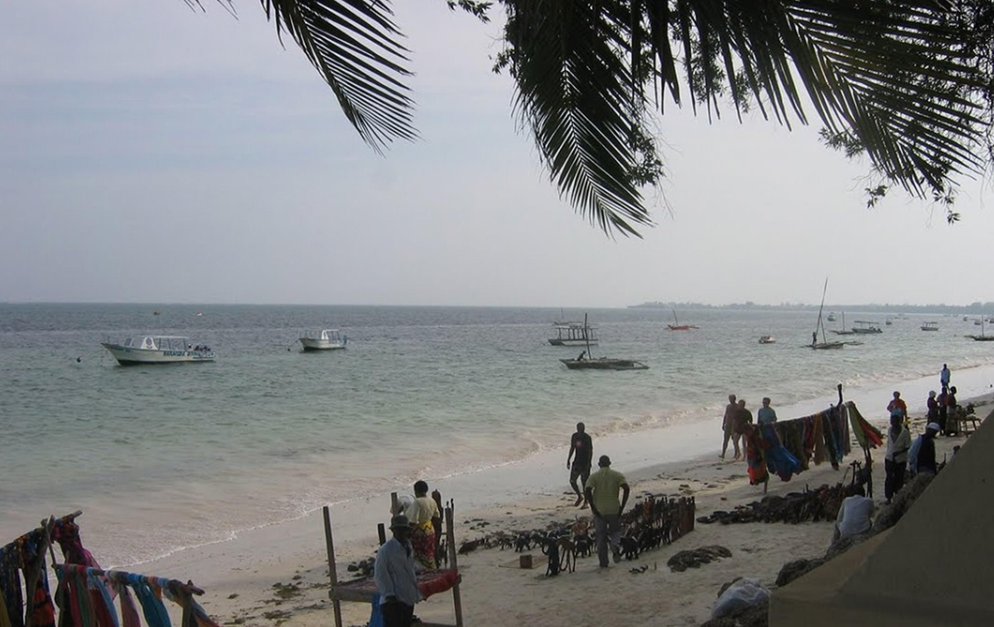 Mombasa Beach Hotel Extérieur photo