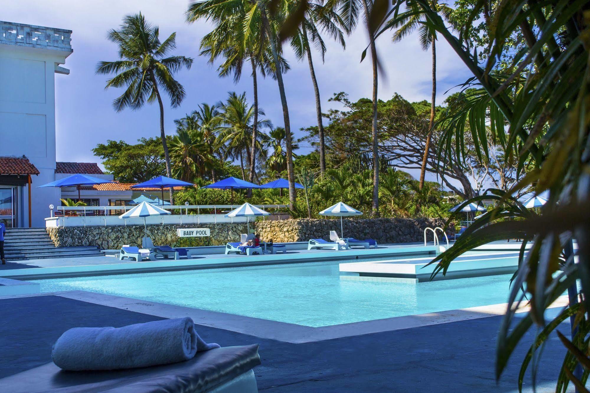 Mombasa Beach Hotel Extérieur photo